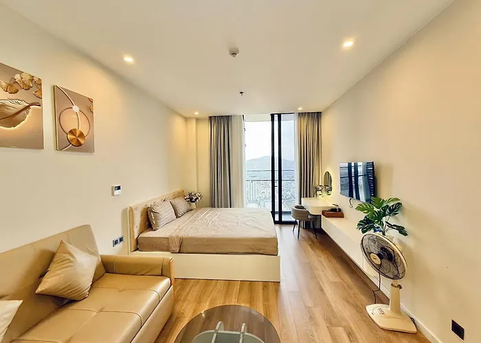 Duyen's Icon40 Luxury Apartment *
